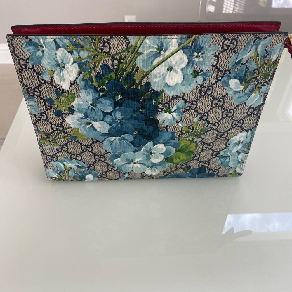 Gucci Floral Blue and Green Clutch - Picture 2 of 12